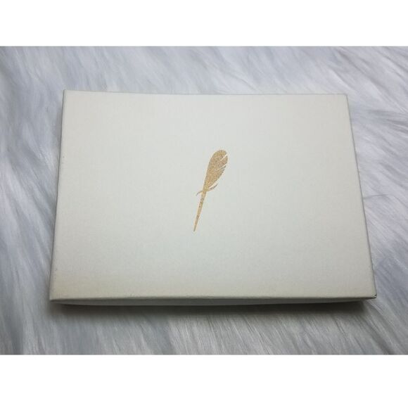 Lucky Feather|14k Gold Dipped Circle Dainty Jewelry Set - Picture 3 of 3